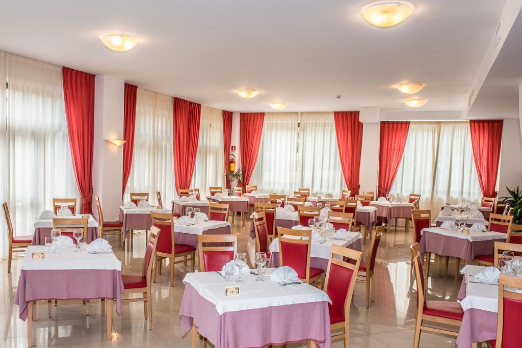 Hotel Delle More Βιέστε Εξωτερικό φωτογραφία