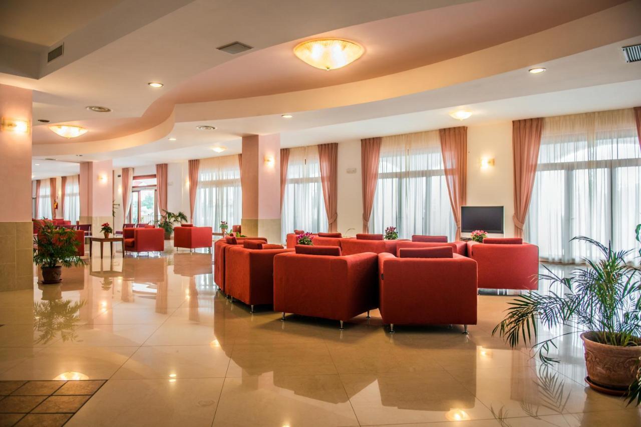 Hotel Delle More Βιέστε Εξωτερικό φωτογραφία